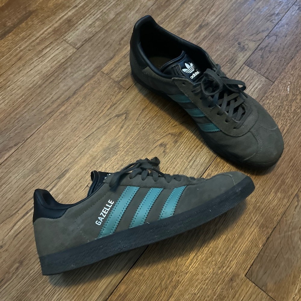 Adidas Gazelle Sneakers